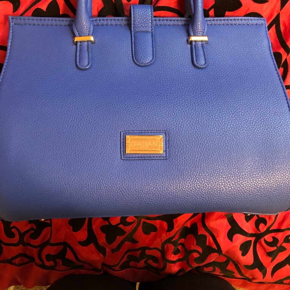 Purse - Picture 2 of 4